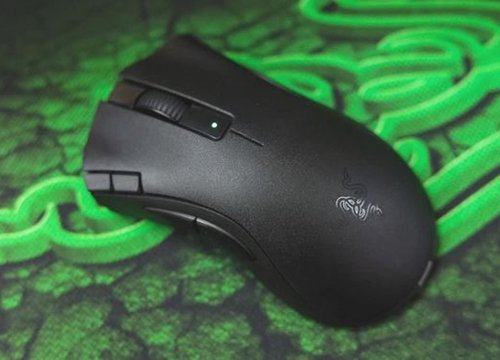 Đánh giá Razer DeathAdder V2 HyperSpeed - Chú chuột siêu tiện dụng cho cả chơi game lẫn làm việc