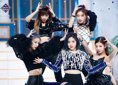 ITZY liệu có huy hoàng rồi vụt tắt như đàn chị Miss A?