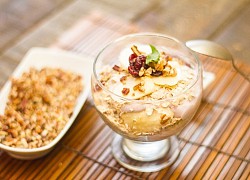 Món salad sữa chua yến mạch tuyệt ngon