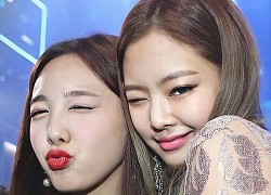 Nhìn Nayeon (TWICE) mà ngỡ Jennie (BLACKPINK): Tình cờ trùng hợp hay là "bắt chước" đây?