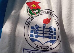 Đi học quên mang huy hiệu đoàn, nữ sinh nhanh trí vẽ ngay cái mới, ai cũng tấm tắc khen 'sao y bản chính'