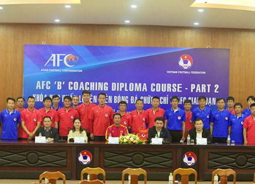 Kết thúc khóa đào tạo HLV chứng chỉ B AFC 2021