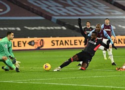 Liverpool áp sát MU sau trận thắng West Ham