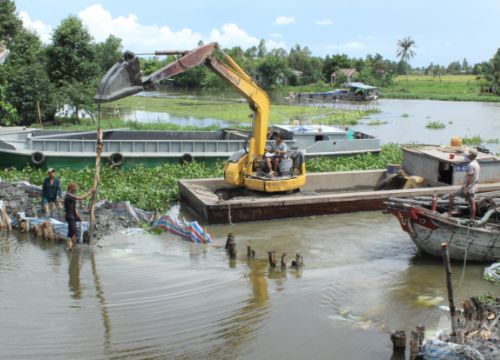 Nhà nông ĐBSCL thích ứng với biến đổi khí hậu