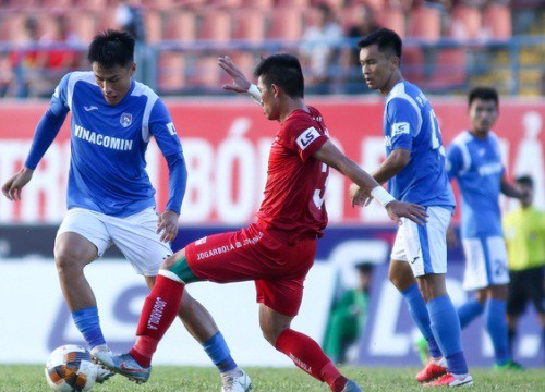 Nhiều CLB V.League cho cầu thủ về quê ăn Tết sớm