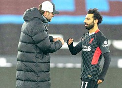 Salah níu giữ cơ hội vô địch cho Liverpool