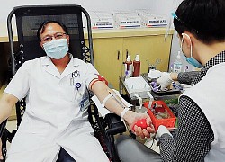 Bệnh viện Ung Bướu Hà Nội hưởng ứng chương trình "Blouse trắng Trái tim hồng" năm 2021