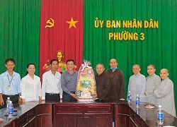 Đồng Tháp: Phật giáo TP.Sa Đéc thăm, chúc tết chính quyền
