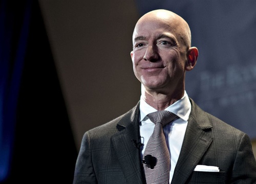 Jeff Bezos từ chức CEO tác động thế nào đến Amazon?