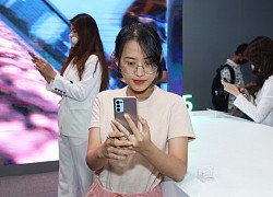 Oppo nâng cấp camera 'pop-up'