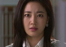 Mẹ chồng gọi sang ăn cúng ông Táo, cuối bữa lại đưa cho tập tài liệu, nhưng mở ra tôi tái mặt, chồng thì ném luôn rồi kéo vợ về