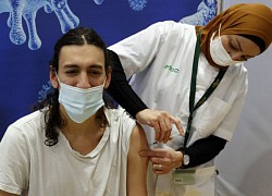 Tiêm chủng 'thần tốc', Israel vẫn lao đao vì Covid-19