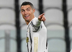 Bật cười với hình ảnh Ronaldo đòi xem đồng hồ của trọng tài khi bị từ chối bàn thắng