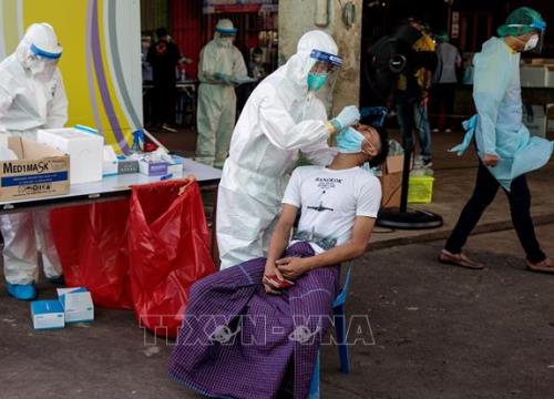 COVID-19 tại ASEAN hết 7/1: Thái Lan lo dịch lan trong Tết Nguyên đán; Malaysia nới lỏng quy định phòng dịch