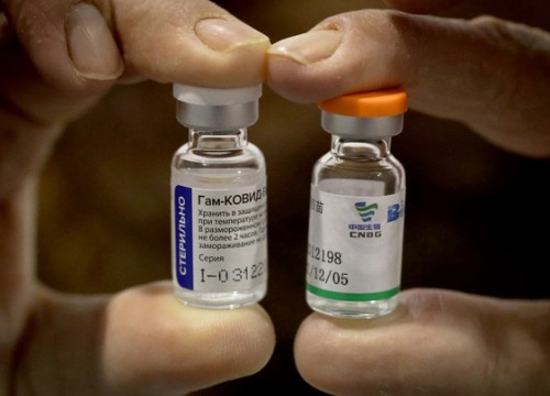 EU 'ngậm bồ hòn' trước vaccine Covid-19 Nga, Trung