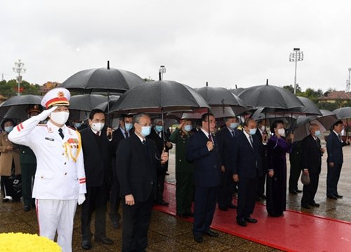 Lãnh đạo Đảng, Nhà nước vào Lăng viếng Chủ tịch Hồ Chí Minh nhân dịp Tết Nguyên đán Tân Sửu