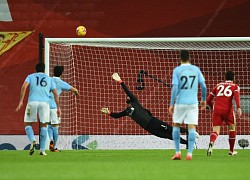 Liverpool 1-4 Man City: Ba phút thảm họa của thủ thành Alisson