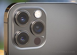 Vì sao camera trên smartphone ngày càng to và dày?