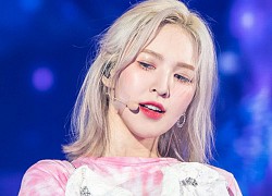 Wendy (Red Velvet) phải nẹp chặt hàm sau tai nạn ngã sân khấu, dưỡng thương nhưng vẫn chăm chỉ tập hát khiến producer cảm động