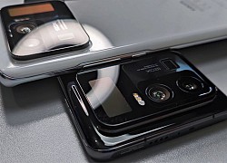 Đây là Xiaomi Mi 11 Ultra với thiết kế hai màn hình, camera zoom 120X