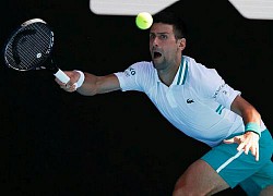 Djokovic thua set đầu ở Australia Mở rộng