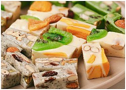 Món ngon ngày Tết: Những viên kẹo Nougat lạ miệng với bánh quy, dừa non và mứt quả khô