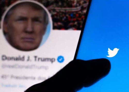 Twitter khóa vĩnh viễn tài khoản của Trump