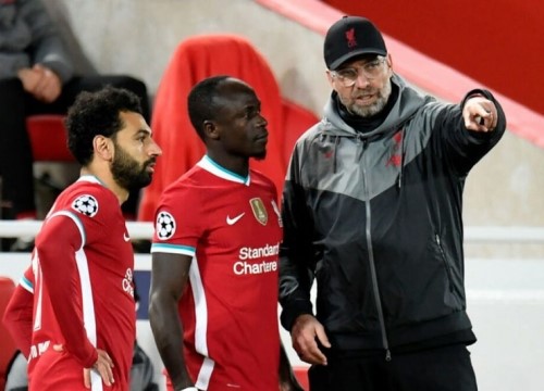 Liverpool cần bán Salah hoặc Sadio Mane, không phải sa thải Klopp