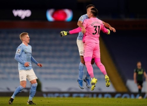 Man City 3-0 Tottenham: Dấu ấn đặc biệt của Gundogan