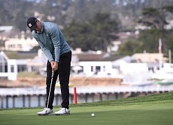 Spieth ghi hai eagle trực tiếp ở Pebble Beach Pro-Am