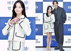 Sự kiện hot nhất hôm nay: Sao nhí Kim So Hyun xinh ngất ngây khoe chân dài trắng nõn, tài tử Moon Lovers diện đồ "dìm" khó hiểu