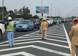 Tăng đột biến phương tiện trên đường vành đai 3 và cao tốc ngày mùng 2 Tết