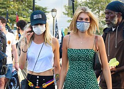 Cara Delevingne diện đồ năng động xuống phố cùng bạn thân Kaia Gerber