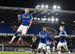 "Đè bẹp" Everton, Man City hơn MU tới 10 điểm trong cuộc đua vô địch