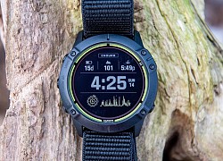 Garmin Enduro ra mắt: smartwatch pin 65 ngày, sạc bằng năng lượng mặt trời