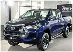 Mở màn năm 2021, Toyota Việt Nam triệu hồi bán tải Hilux