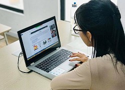 Phụ huynh lại đổ dồn chú ý vào vấn đề có nên thu phí học online