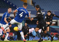 Thổi bay Everton, Man City &#8220;vô đối&#8221; Ngoại hạng Anh