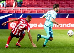 Atletico để Real bám sát trong cuộc đua La Liga