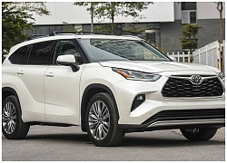 Chi tiết Toyota Highlander Platinum 2021 đầu tiên tại Việt Nam