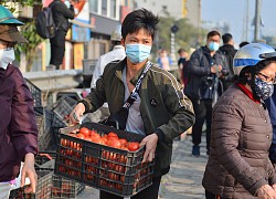 Chuyện người Hà Nội giải cứu hàng chục tấn nông sản: &#8220;Hàng bán được, bà con Hải Dương mừng lắm&#8221;