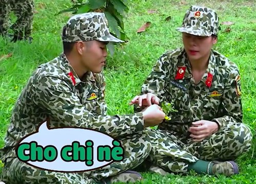 Khánh Vân bắt trend "tình chị em cách 11 tuổi" nhưng sai chính tả tiếng Anh