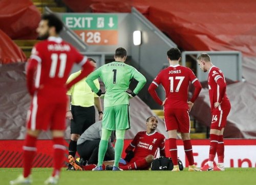 Klopp: 'Bình thường, Liverpool chẳng kém Man City xa đến vậy'