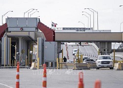 Mexico, Mỹ kéo dài hạn chế đi lại qua biên giới chung