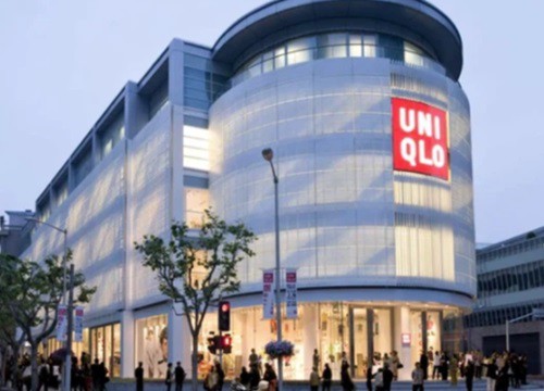 Uniqlo chính thức vượt Zara trở thành thương hiệu quần áo lớn nhất thế giới