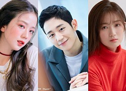 Lộ tạo hình xinh xắn của Jisoo (BLACKPINK) trong phim đóng với Jung Hae In, nhưng spotlight lại thuộc về nhân vật này