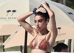 Nữ DJ nóng bỏng Chantel Jeffries mặc bikini bé xíu 'rực lửa'