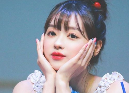 Thành viên Oh My Girl bị bình luận khiếm nhã