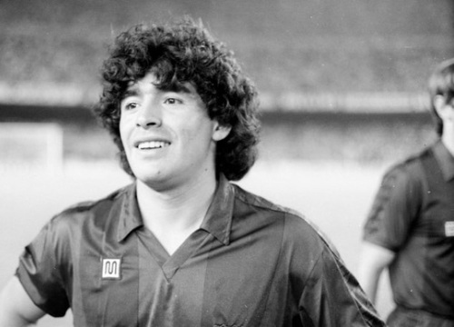 Thêm hai người bị điều tra liên quan tới cái chết của Maradona