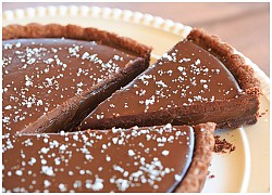 Bánh tart chocolate phủ cơm dừa sấy